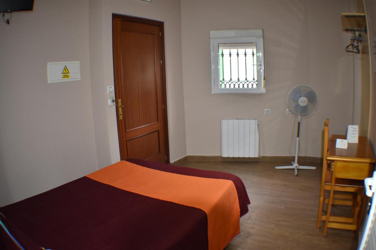 Pensjonat Alamare Sewilla